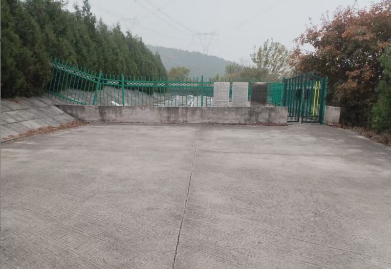焦庄户村公墓
