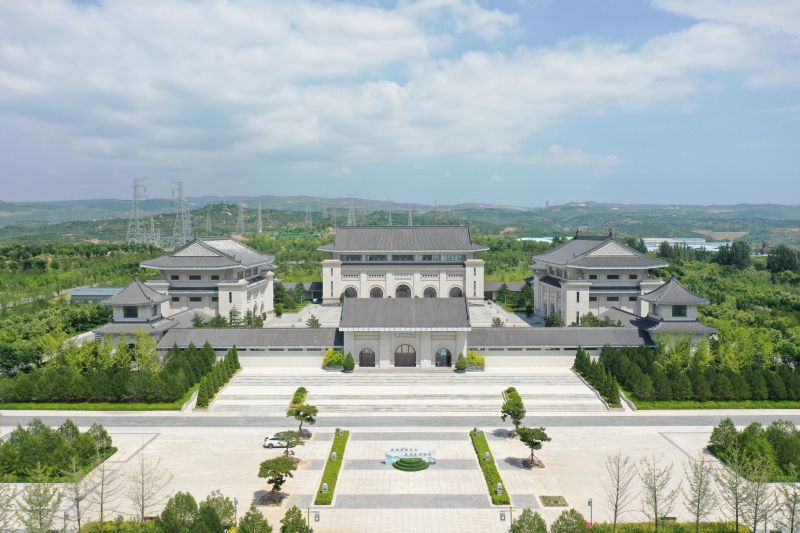 太原双塔革命公墓光霁堂
