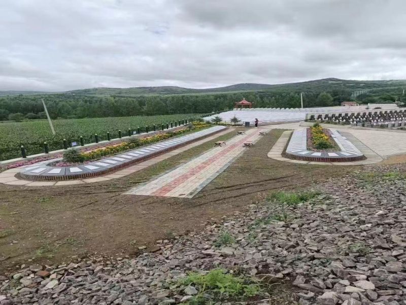 扎兰屯市五里山公墓